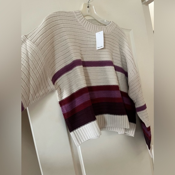 New! Splendid Designer Striped Cream and Purple Women's Acrylic Sweater - Picture 6 of 13